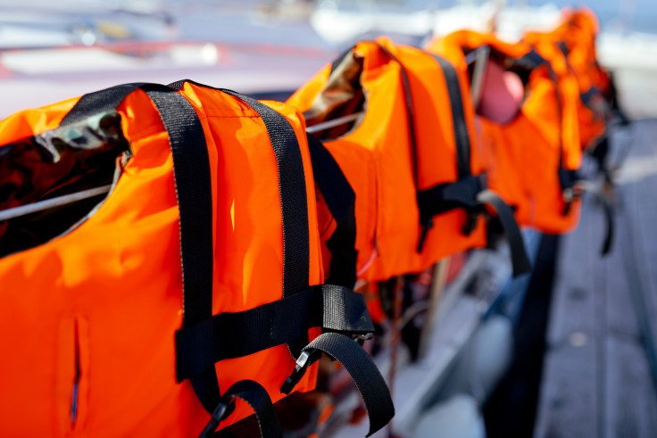 Italia Ship Suppliers — Certified maritime safety equipment and SOLAS compliant gear