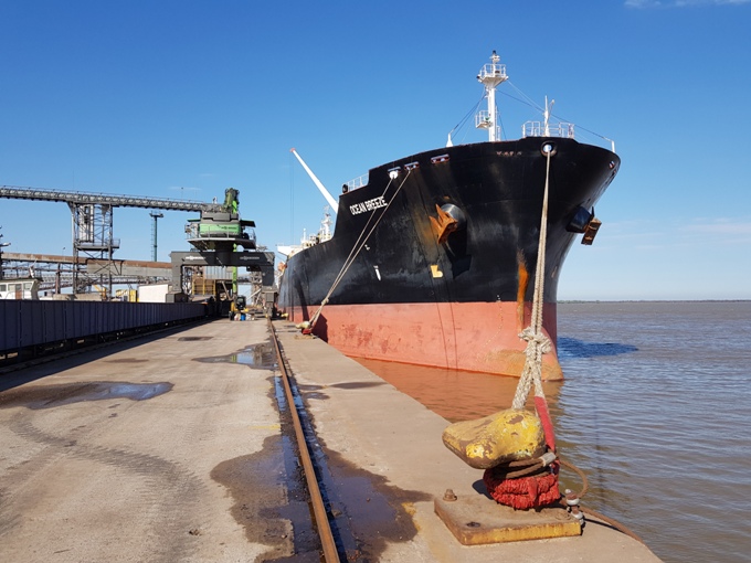 Italia Ship Suppliers — 24/7 vessel delivery service at Nueva Palmira port, Uruguay
